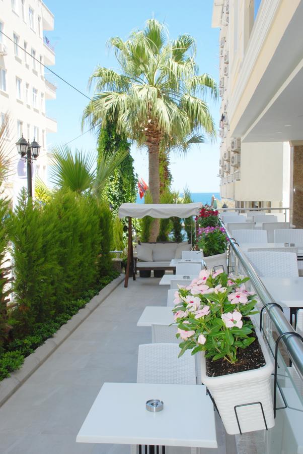 Palm Beach Otel Силифке Екстериор снимка