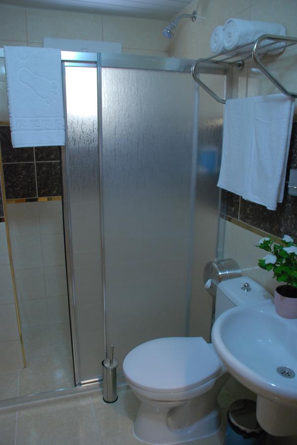Palm Beach Otel Силифке Екстериор снимка