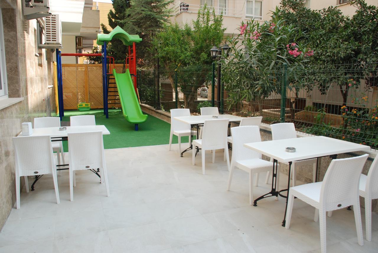 Palm Beach Otel Силифке Екстериор снимка
