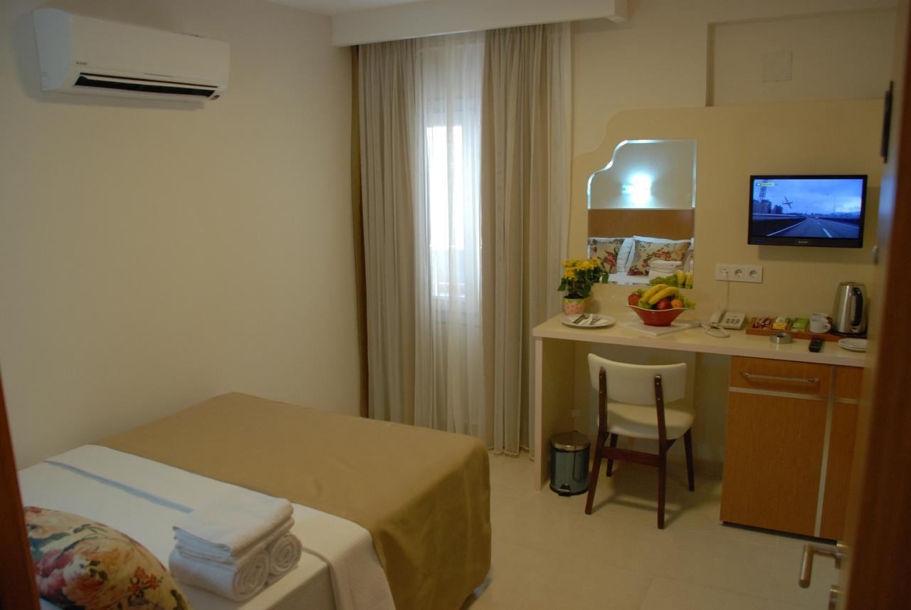 Palm Beach Otel Силифке Екстериор снимка